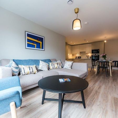 5 Star Brand New City Centre Apartment Белфаст Екстериор снимка
