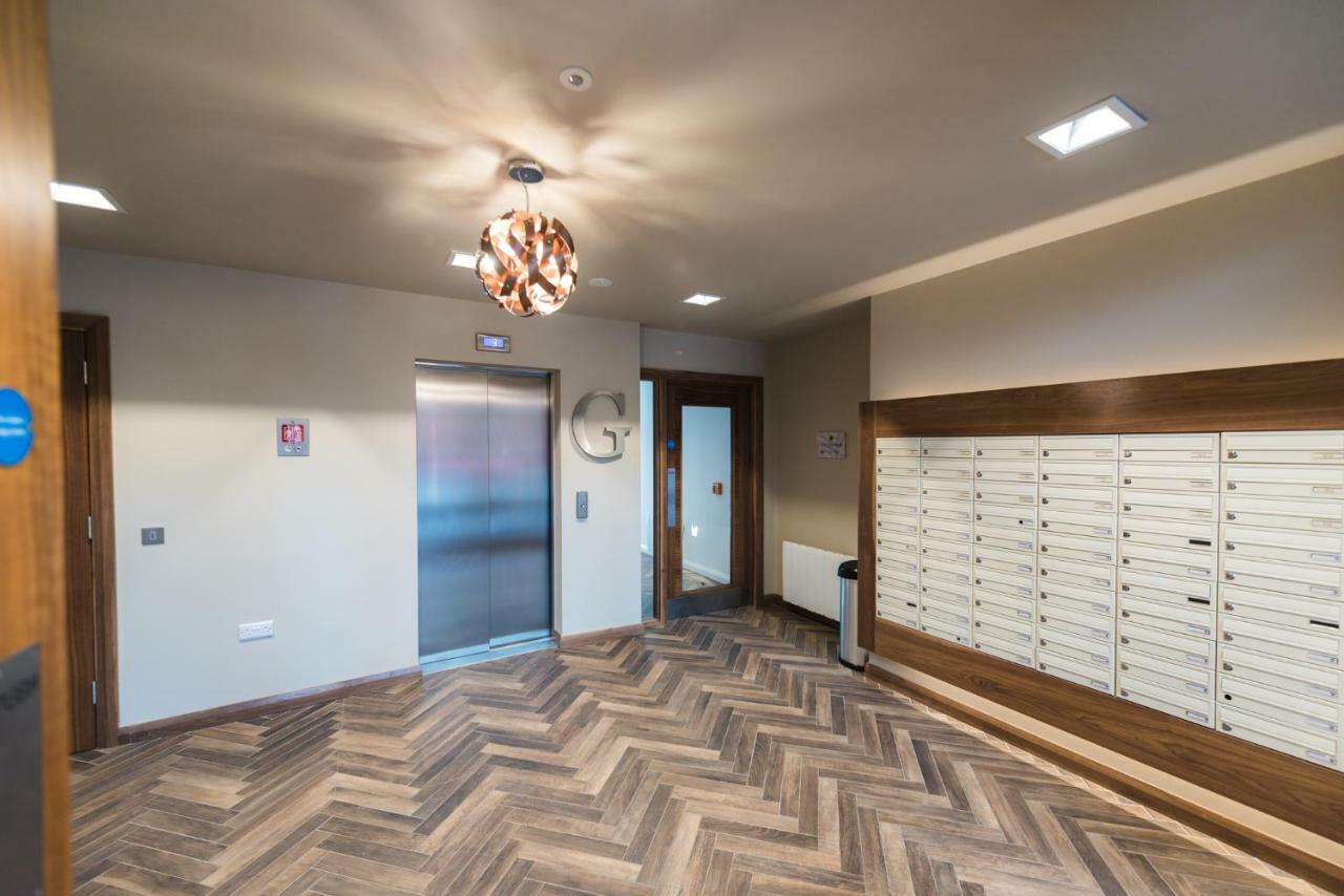 5 Star Brand New City Centre Apartment Белфаст Екстериор снимка