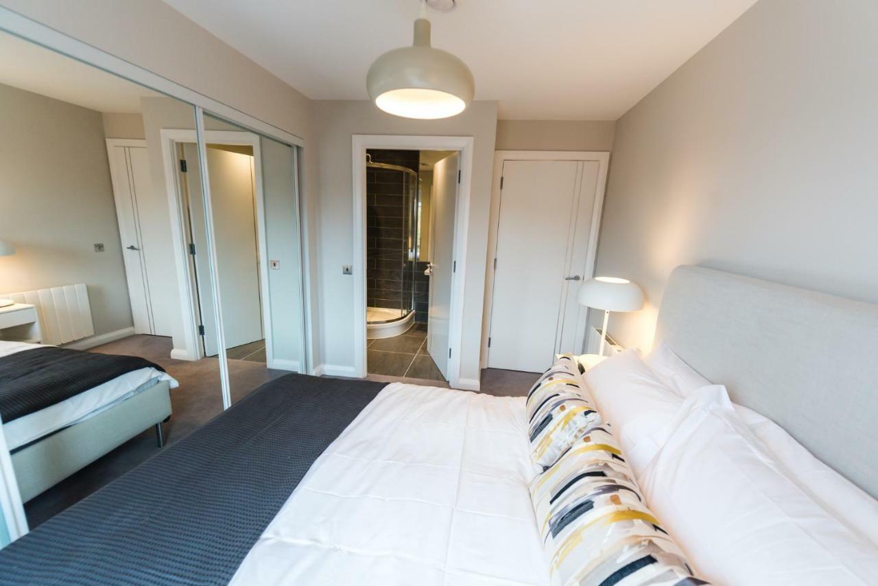 5 Star Brand New City Centre Apartment Белфаст Екстериор снимка