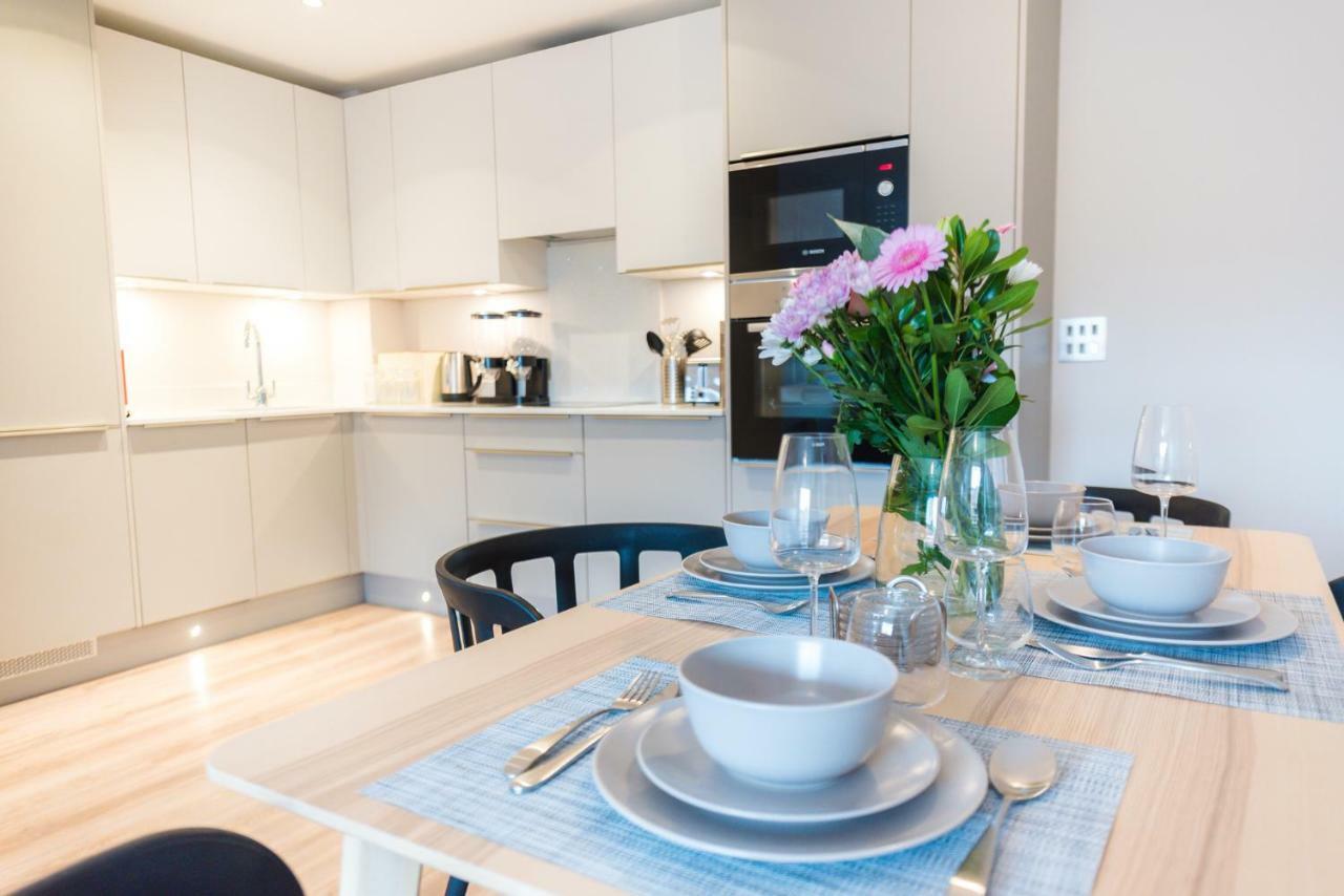 5 Star Brand New City Centre Apartment Белфаст Екстериор снимка